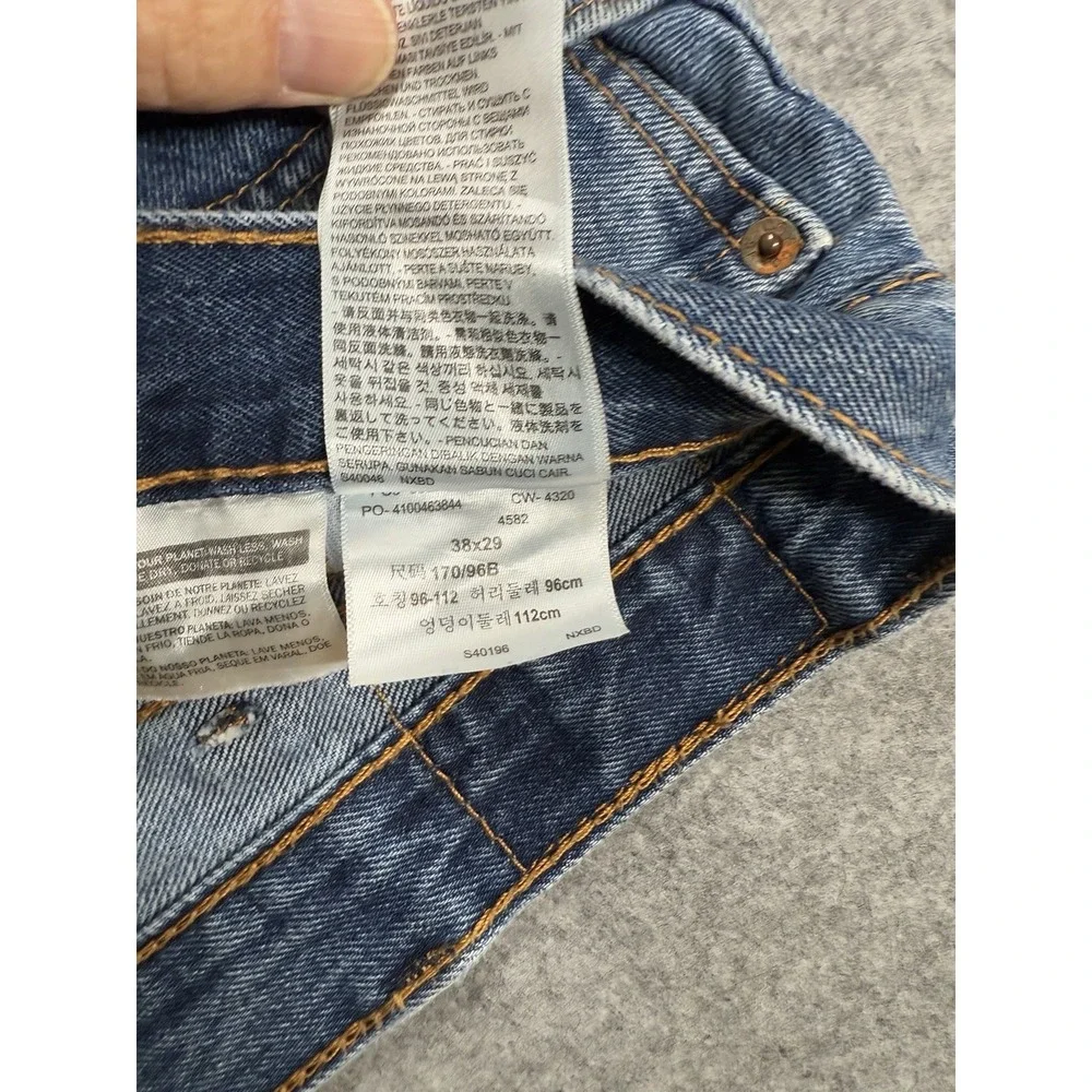 Levi's 505 Men's Jeans 38x29 Regular Fit Straight Leg Medium Wash Blue Denim